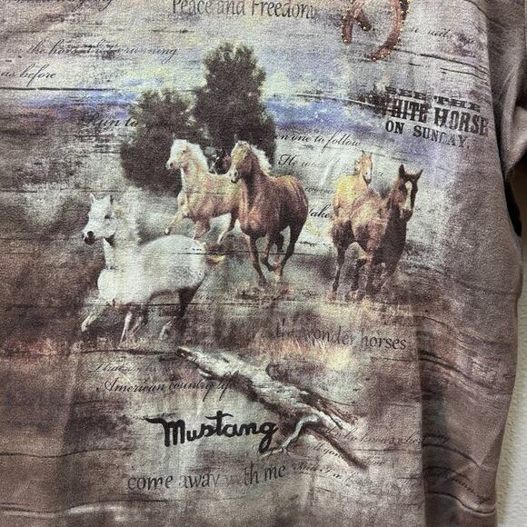 Studio Gem Y2K Wild Horses Mustang Sequin Top Brown Western Size XL Baby Tee - Picture 3 of 7